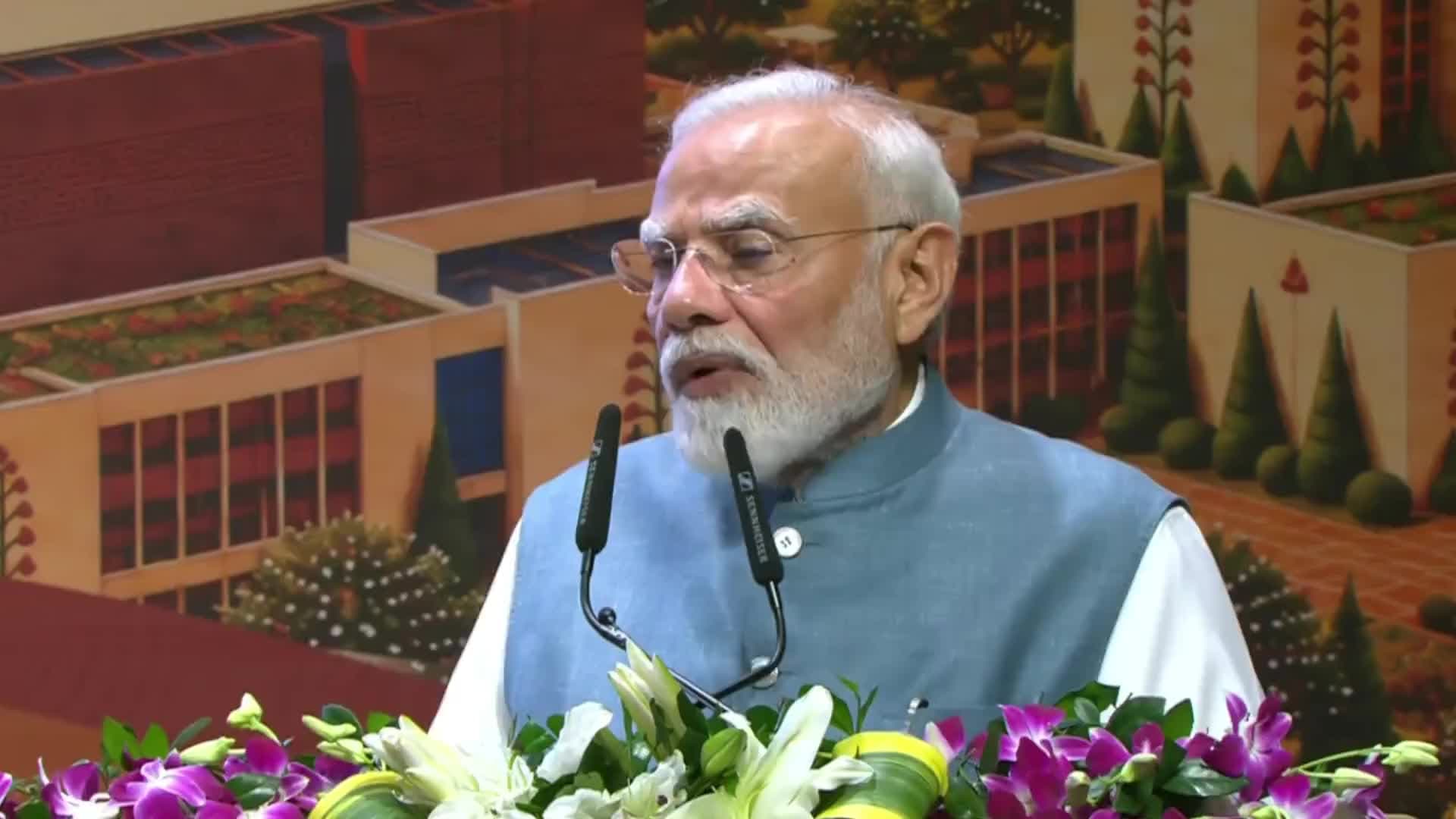Prime Minister Narendra Modi Warns of "Cyber Looters" as API Heists Hit India's NBFCs